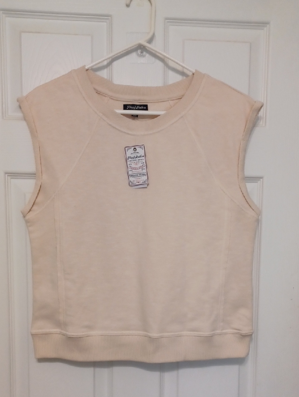 Flag & Anthem Sz S, Cream Sleeveless Tee. NWT. 87% Cotton.